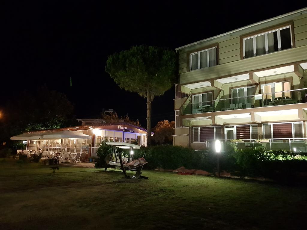 Flora Hotel Burhanli Exterior foto